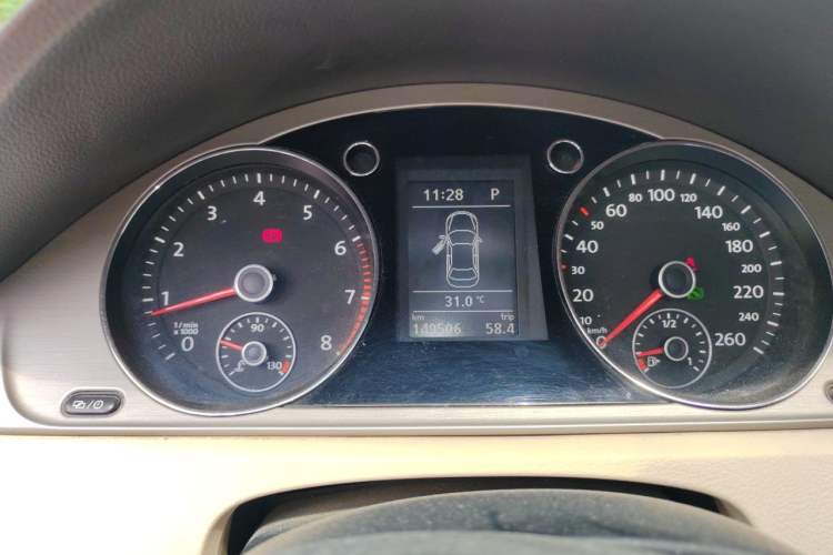 Used Volkswagen Magotan 2013 1.8TSI Premier Model Instrument Cluster