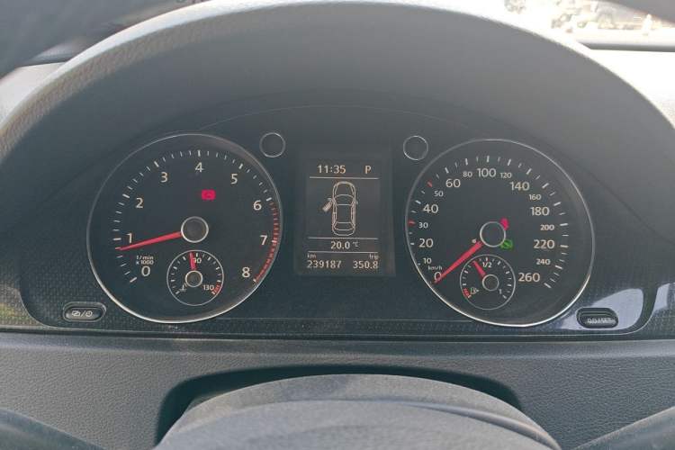 Used Volkswagen Magotan 2013 1.8TSI Premier Model Instrument Cluster