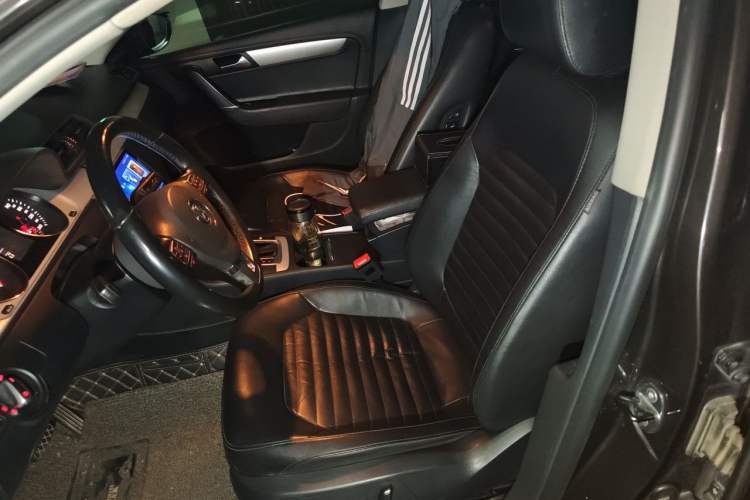 Used Volkswagen Magotan 2013 1.8TSI Premier Model Left Front Seat