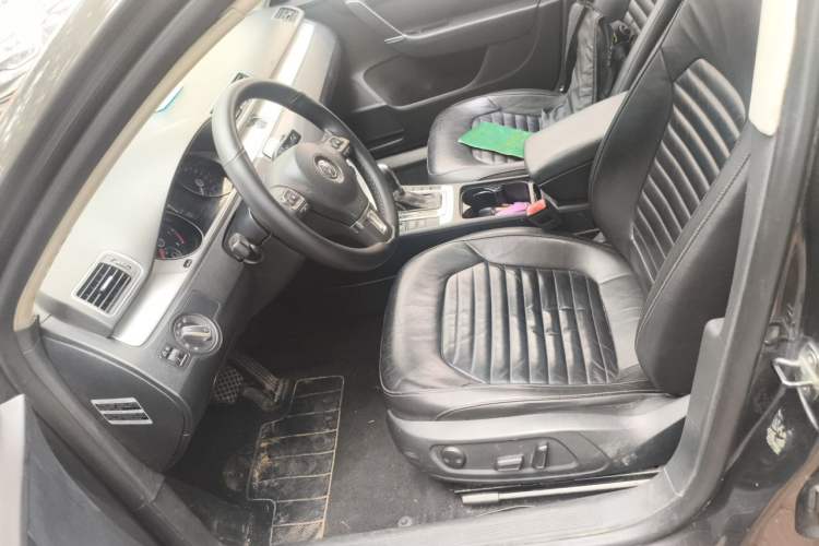 Used Volkswagen Magotan 2013 1.8TSI Premier Model Left Front Seat