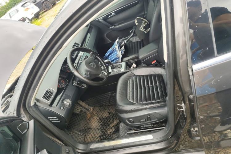 Used Volkswagen Magotan 2013 1.8TSI Premier Model Left Front Seat