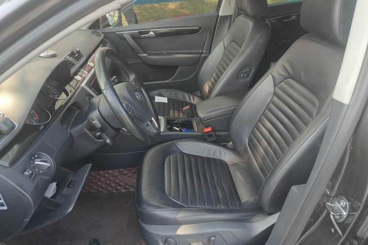 Used Volkswagen Magotan 2013 1.8TSI Luxury Model Left Front Seat