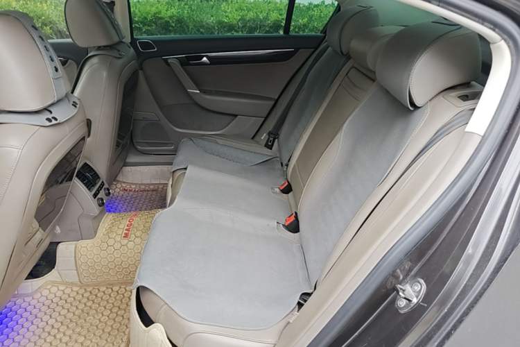 Used Volkswagen Magotan 2013 2.0 TSI Ultimate Model Left Rear Seat