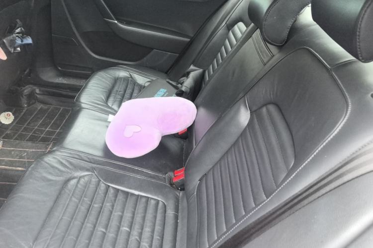 Used Volkswagen Magotan 2013 1.8TSI Premier Model Left Rear Seat