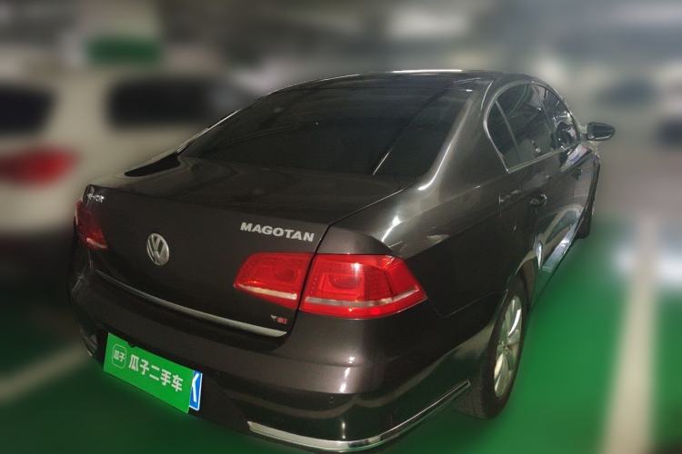 Used Volkswagen Magotan 2013 1.8TSI Premier Model Rear