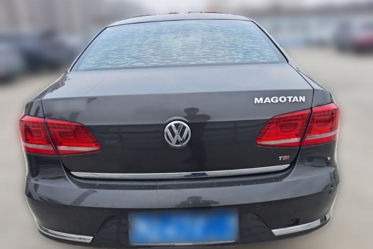 Used Volkswagen Magotan 2013 1.8TSI Premier Model Rear