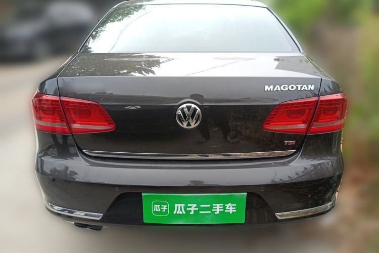 Used Volkswagen Magotan 2013 1.8TSI Prestige Model Rear