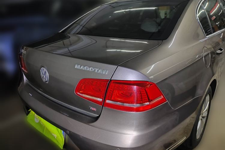 Used Volkswagen Magotan 2013 1.8TSI Premier Model Rear