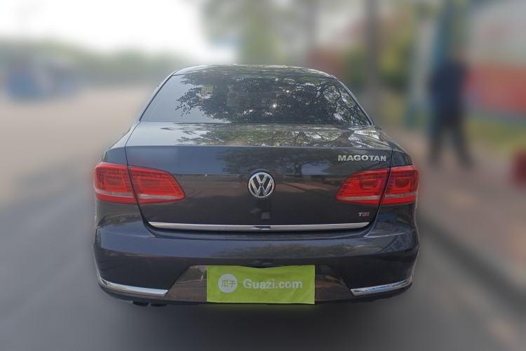 Used Volkswagen Magotan 2013 1.8TSI Luxury Model Rear