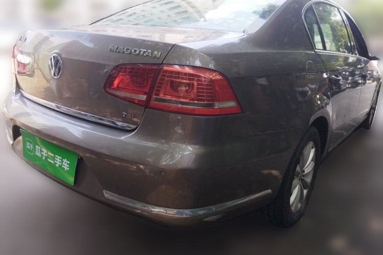 Used Volkswagen Magotan 2013 1.8TSI Premier Model Rear Right 45 Deg