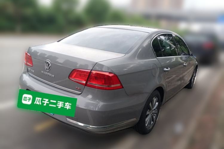Used Volkswagen Magotan 2013 1.8TSI Luxury Model Rear Right 45 Deg