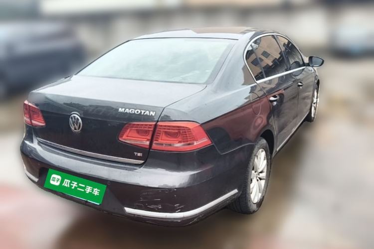 Used Volkswagen Magotan 2013 1.8TSI Luxury Model Rear Right 45 Deg