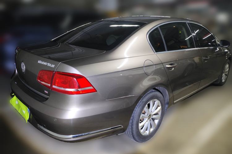 Used Volkswagen Magotan 2013 1.8TSI Premier Model Rear Right 45 Deg