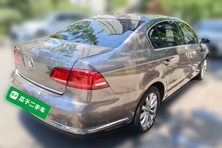 Used Volkswagen Magotan 2013 1.8TSI Luxury Model Rear Right 45 Deg