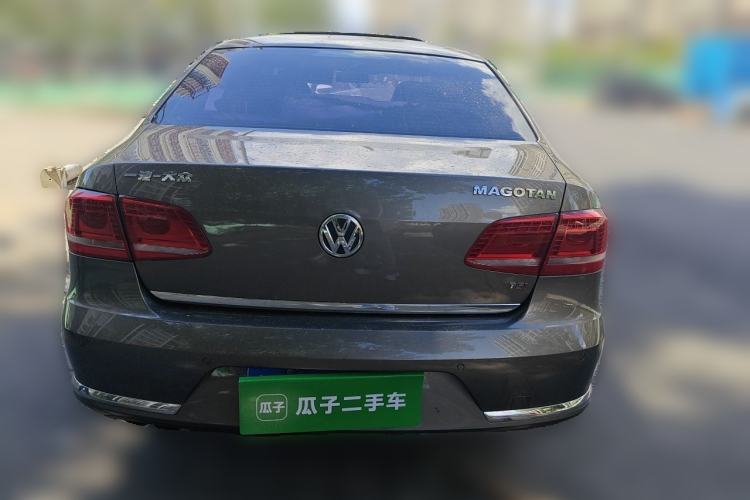 Used Volkswagen Magotan 2013 1.8TSI Premier Model Rear