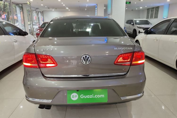 Used Volkswagen Magotan 2013 1.8TSI Luxury Model Rear