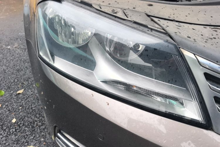 Used Volkswagen Magotan 2013 1.8TSI Premier Model Right Front Headlight