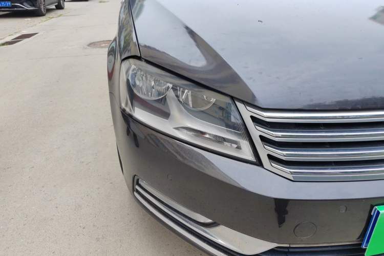 Used Volkswagen Magotan 2013 1.8TSI Premier Model Right Front Headlight