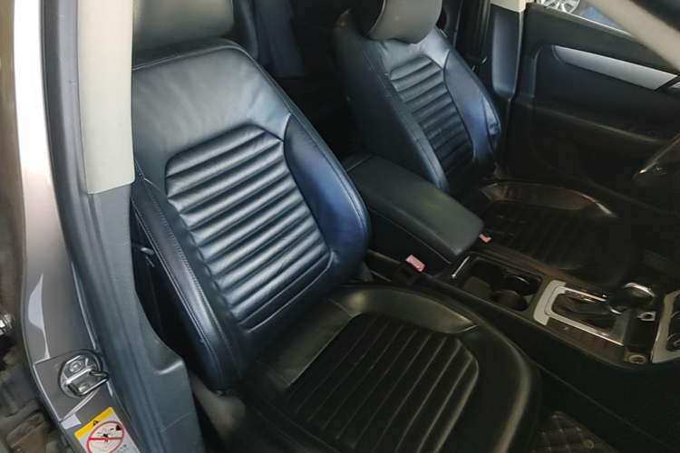 Used Volkswagen Magotan 2013 1.8TSI Premier Model Right Front Seat