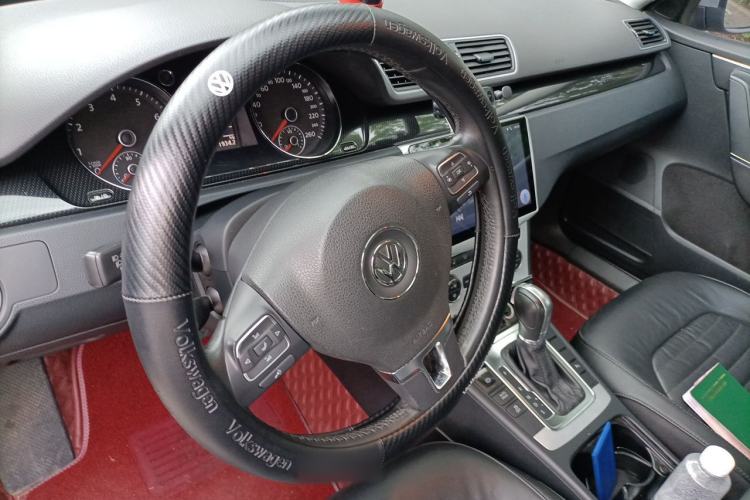 Used Volkswagen Magotan 2013 1.8TSI Luxury Model Steering Wheel