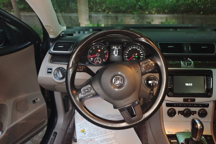 Used Volkswagen Magotan 2013 1.8TSI Premier Model Steering Wheel