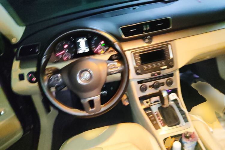 Used Volkswagen Magotan 2013 1.8TSI Premier Model Steering Wheel