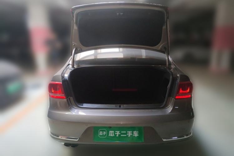 Used Volkswagen Magotan 2013 1.8TSI Luxury Model Trunk