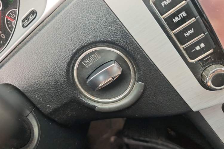 Used Volkswagen Magotan 2013 1.8TSI Premier Model Vehicle Key