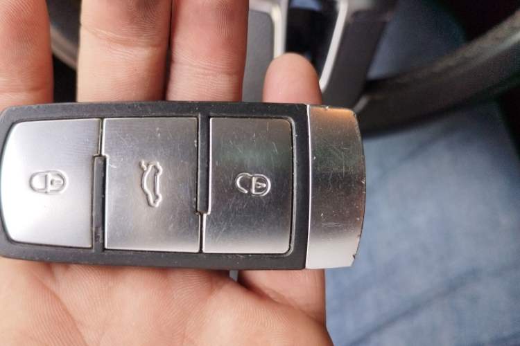Used Volkswagen Magotan 2013 1.8TSI Premier Model Vehicle Key