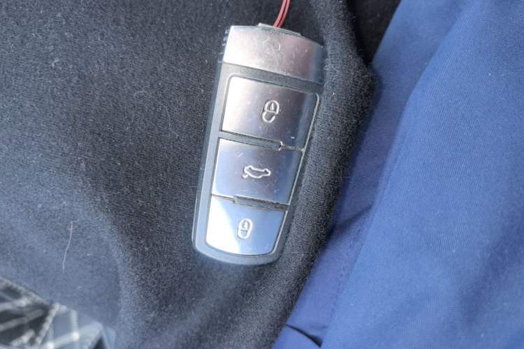 Used Volkswagen Magotan 2013 1.8TSI Premier Model Vehicle Key