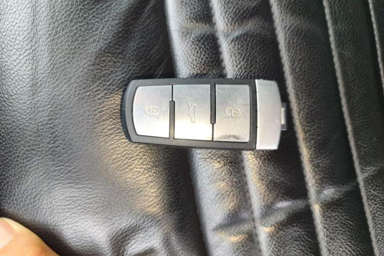 Used Volkswagen Magotan 2013 1.8TSI Premier Model Vehicle Key
