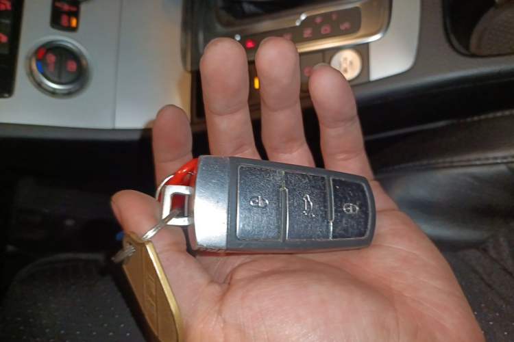 Used Volkswagen Magotan 2013 1.8TSI Prestige Model Vehicle Key