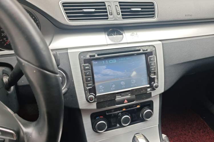 Used Volkswagen Magotan 2013 1.8TSI Premier Model Audio And AC Panel