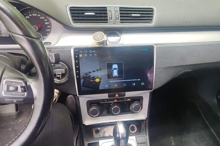 Used Volkswagen Magotan 2013 1.8TSI Premier Model Audio And AC Panel