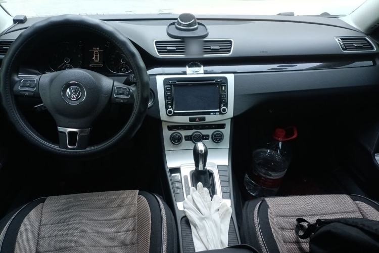 Used Volkswagen Magotan 2013 1.8TSI Luxury Model Center Console