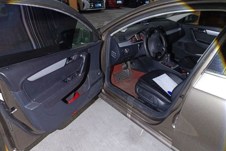 Used Volkswagen Magotan 2013 1.8TSI Premier Model Driver Seat