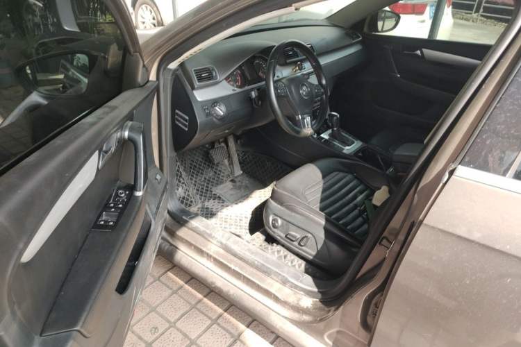 Used Volkswagen Magotan 2013 1.8TSI Premier Model Driver Seat