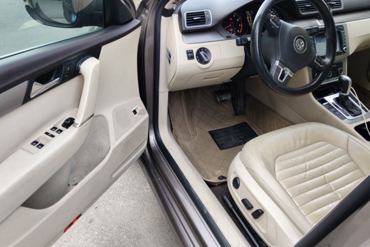 Used Volkswagen Magotan 2013 1.8TSI Premier Model Driver Seat