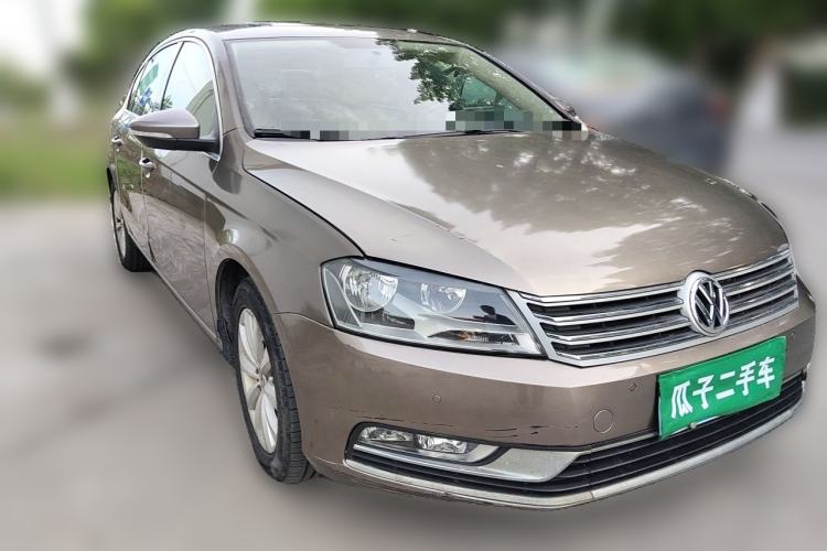 Used Volkswagen Magotan 2013 1.8TSI Premier Model Front Right 45 Deg