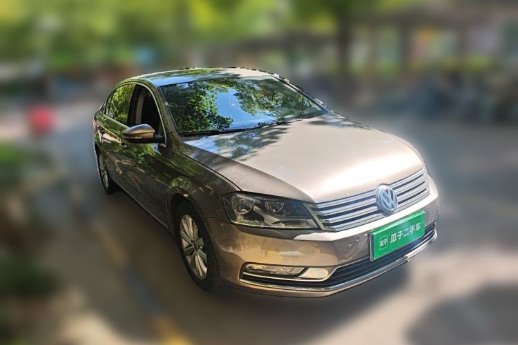 Used Volkswagen Magotan 2013 1.8TSI Premier Model Front Right 45 Deg