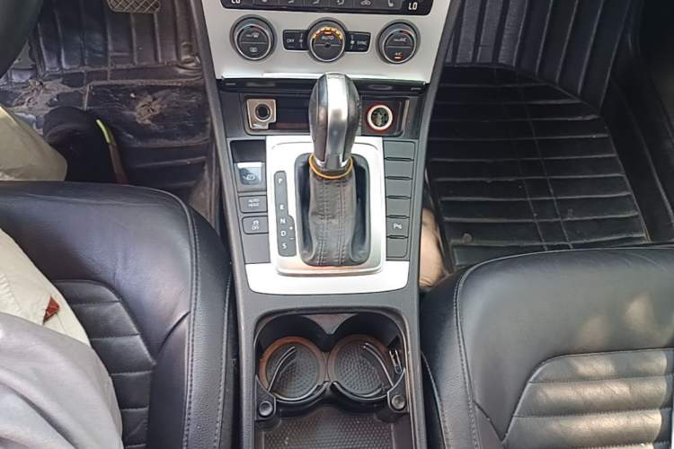 Used Volkswagen Magotan 2013 1.8TSI Luxury Model Gear Lever