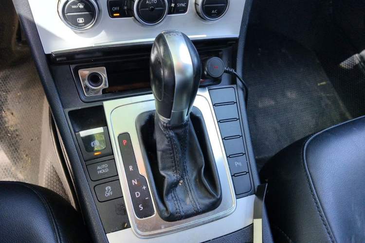 Used Volkswagen Magotan 2013 1.8TSI Luxury Model Gear Lever