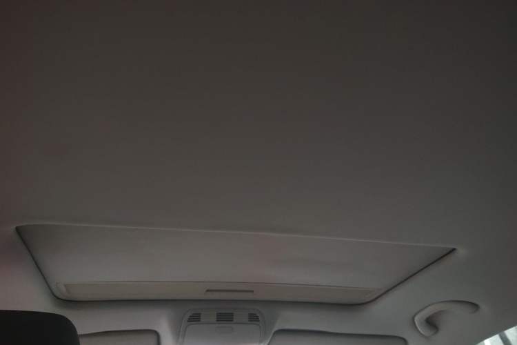 Used Volkswagen Magotan 2013 1.8TSI Prestige Model Headliner