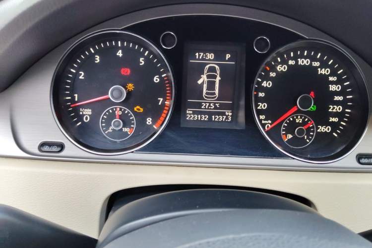 Used Volkswagen Magotan 2013 1.8TSI Premier Model Instrument Cluster