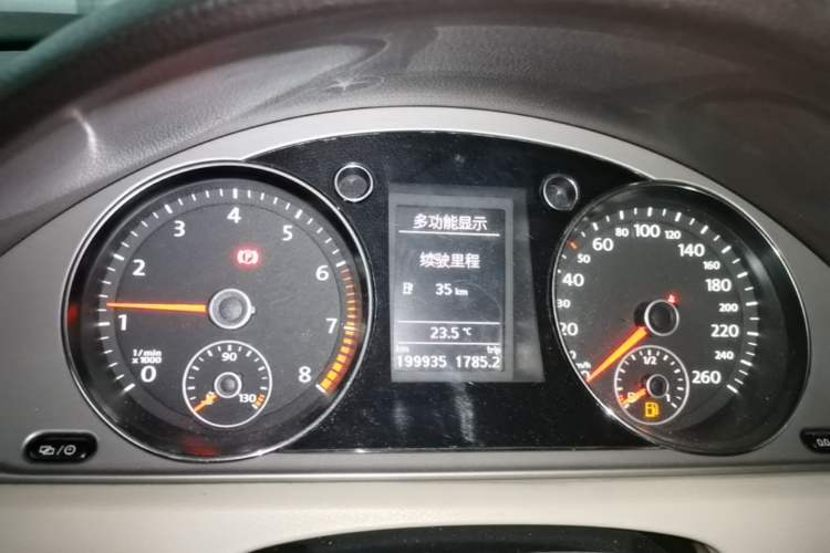 Used Volkswagen Magotan 2013 1.8TSI Premier Model Instrument Cluster