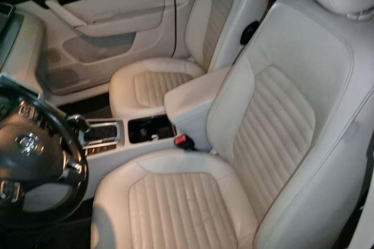 Used Volkswagen Magotan 2013 1.8TSI Premier Model Left Front Seat