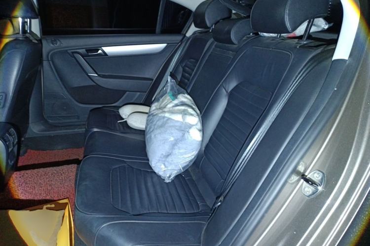 Used Volkswagen Magotan 2013 1.8TSI Premier Model Left Rear Seat