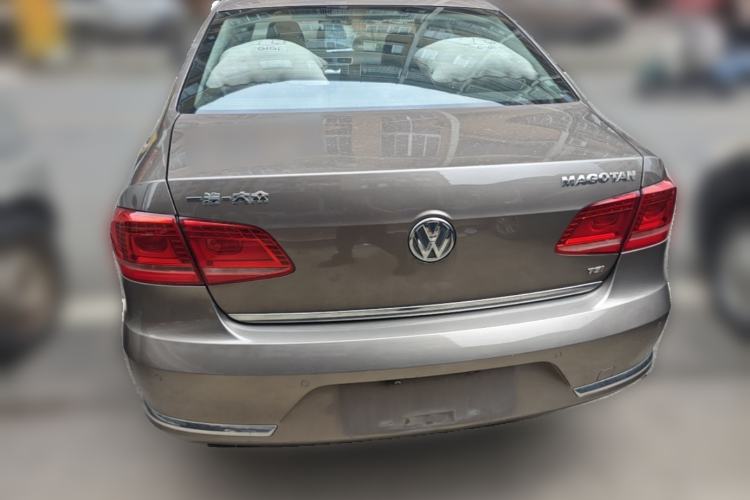 Used Volkswagen Magotan 2013 1.8TSI Premier Model Rear