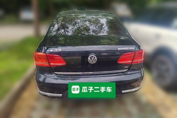 Used Volkswagen Magotan 2013 1.8TSI Premier Model Rear