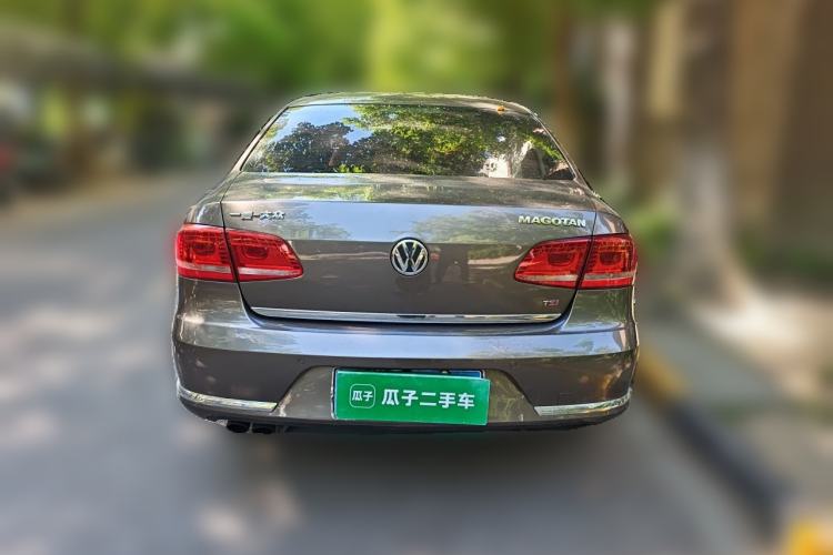 Used Volkswagen Magotan 2013 1.8TSI Premier Model Rear
